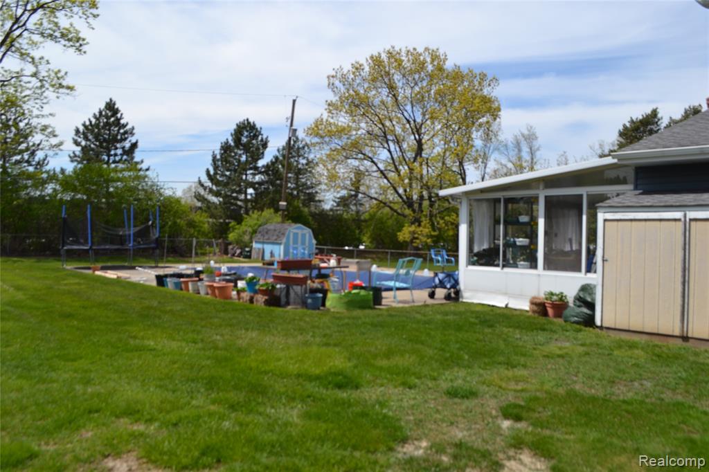 5448 FAIRVIEW Drive, Grand Blanc, MI 48439 — Photo 32
