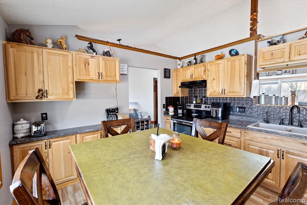 4163 N GALE Road, Davison, MI 48423 — Photo 12