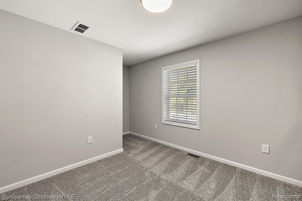 4125 S Newton Road, Commerce Twp, MI 48390 — Photo 27