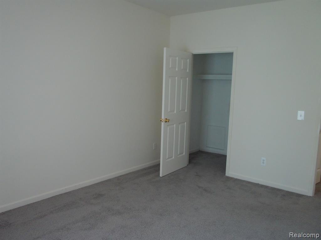 2009 MONARCH Drive, Shelby Twp, MI 48316 — Photo 9