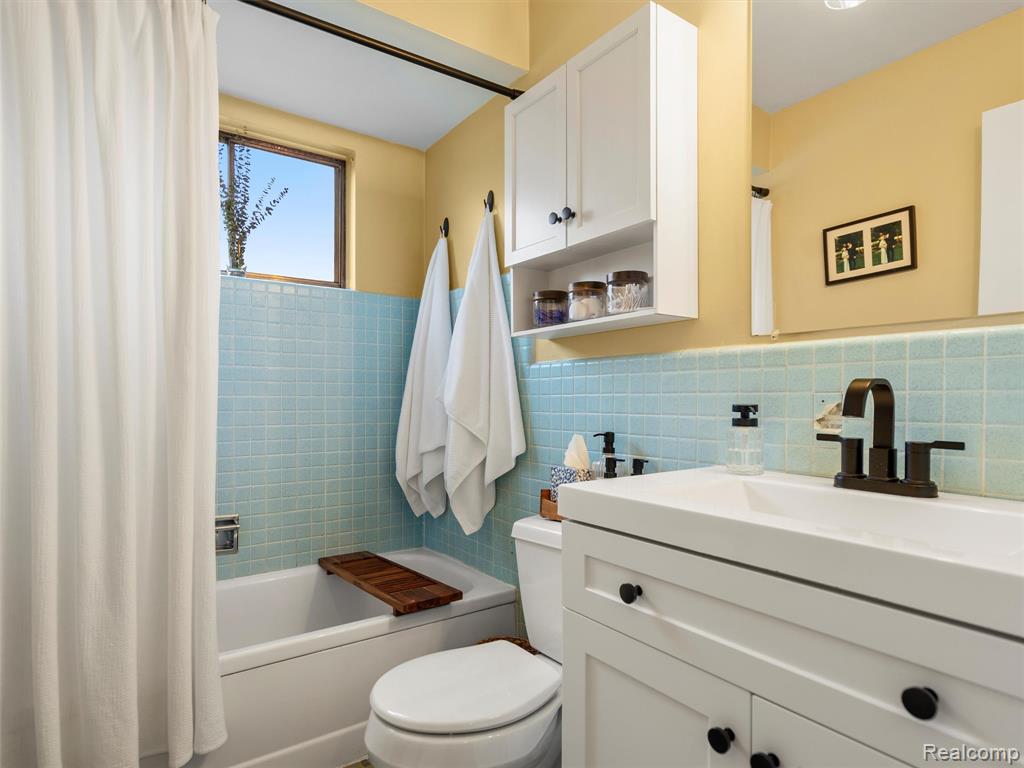 4910 Briarwood Avenue, A1, Royal Oak, MI 48073 — Photo 18