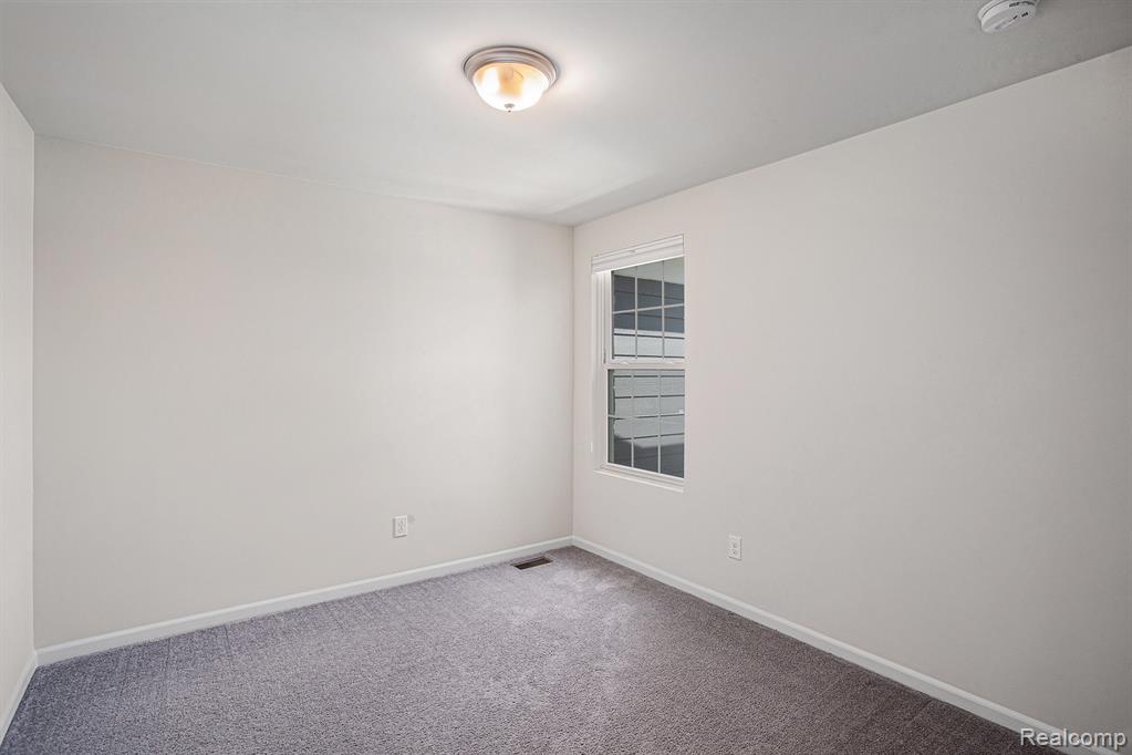 24727 IVY LANE, Novi, MI — Photo 19