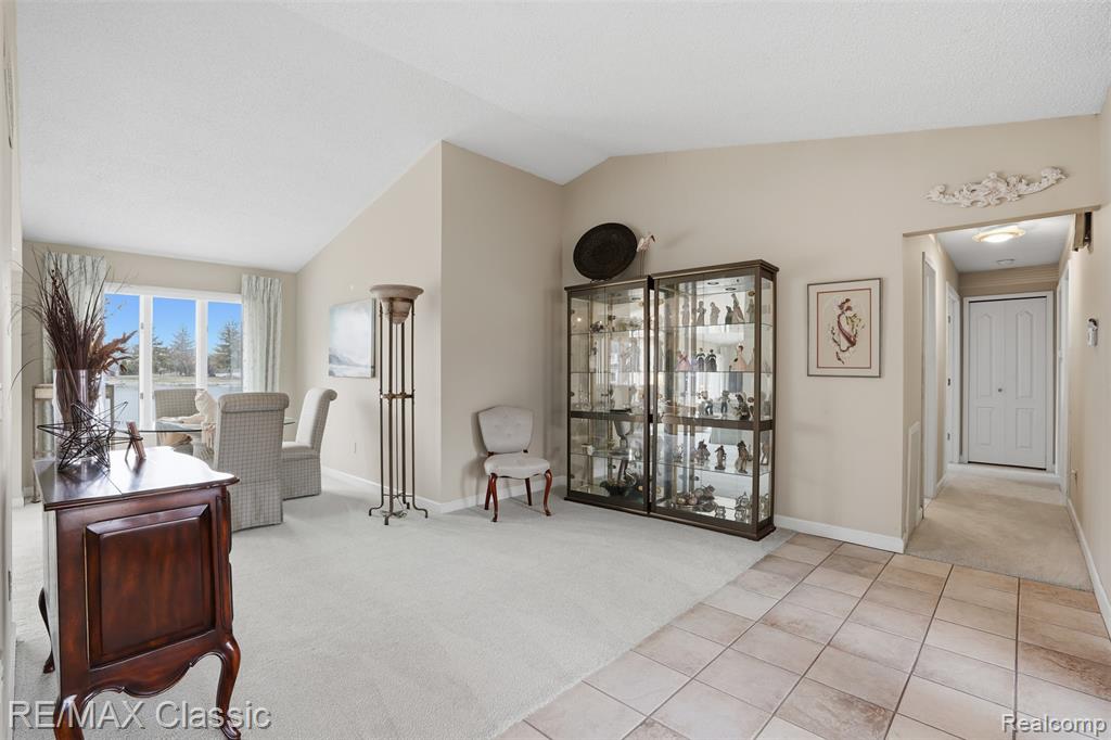 4871 Winewood Lane, Commerce Twp, MI 48382 — Photo 13