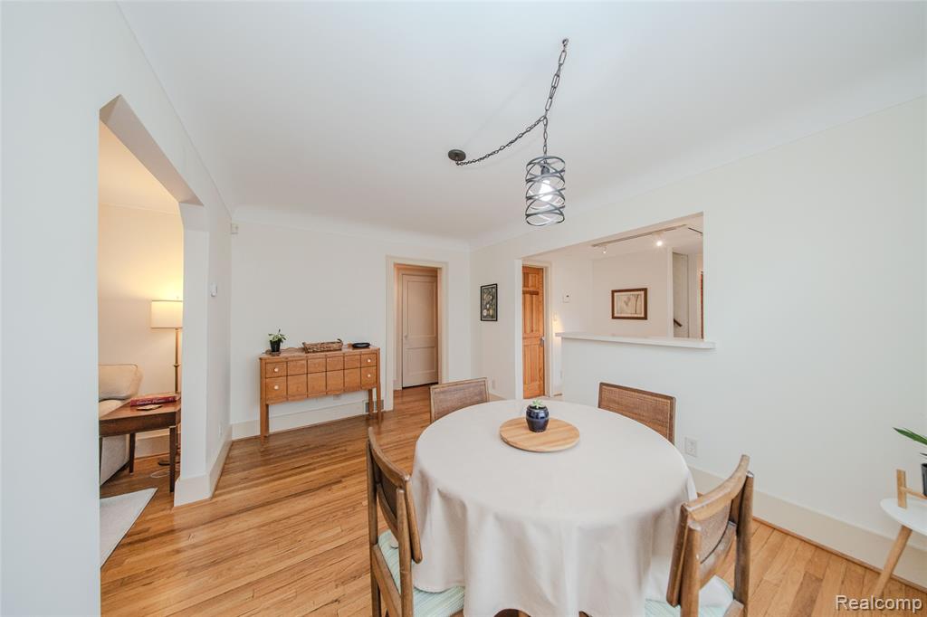 927 N Maple Avenue, Royal Oak, MI 48067 — Photo 22