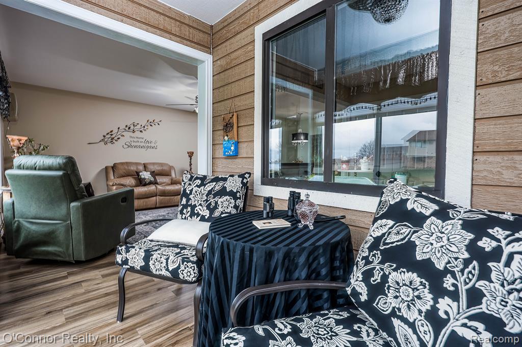 1700 River Road, 10, Marysville, MI 48040 — Photo 13