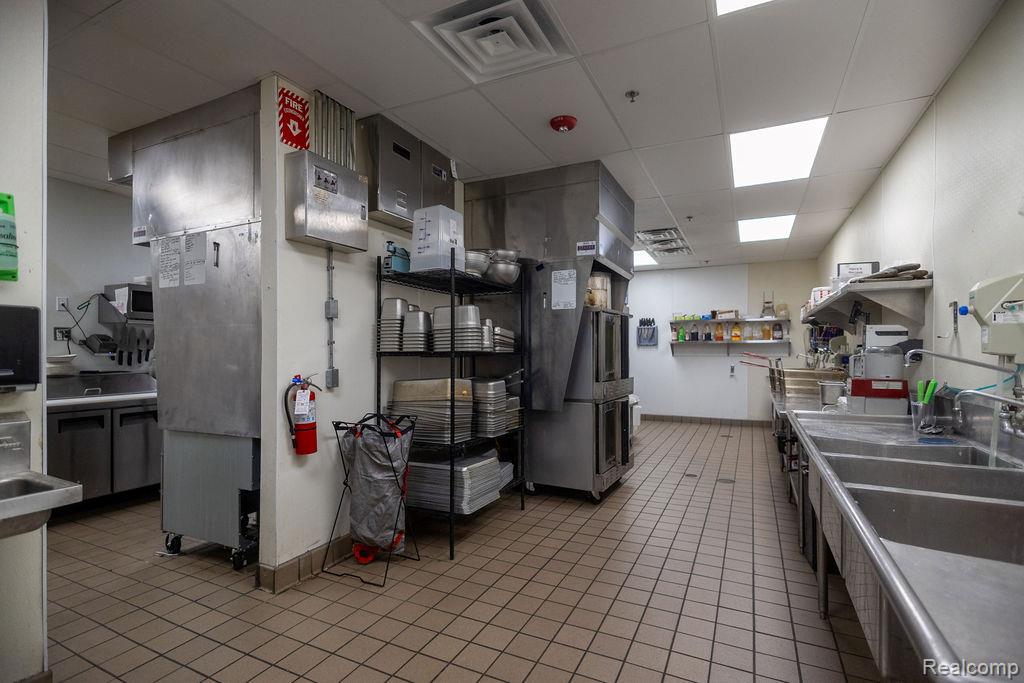 8845 Gratiot Road, Saginaw, MI, 48609