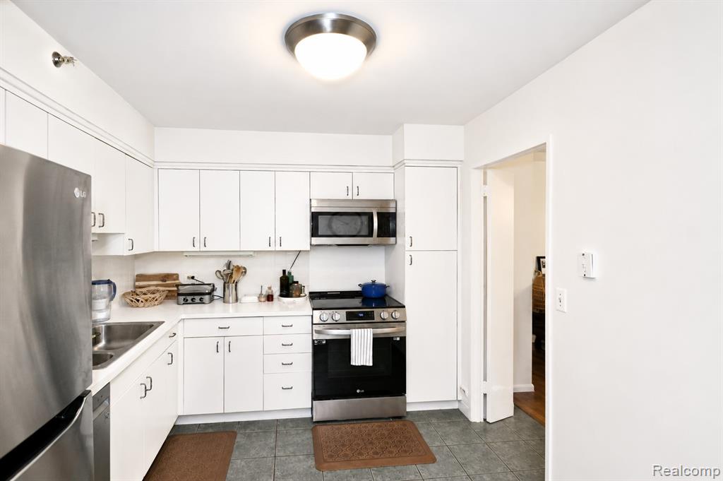 5000 Town Center, Southfield, MI 48075 — Photo 6