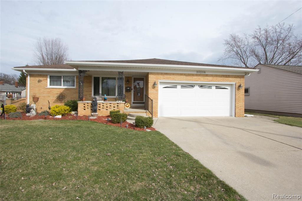 30208 Maplegrove Street, Saint Clair Shores, MI 48082 — Photo 2