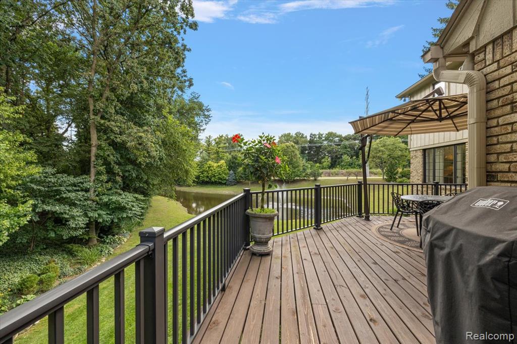 510 Hunters Crossing, Bloomfield Hills, MI 48304 — Photo 55