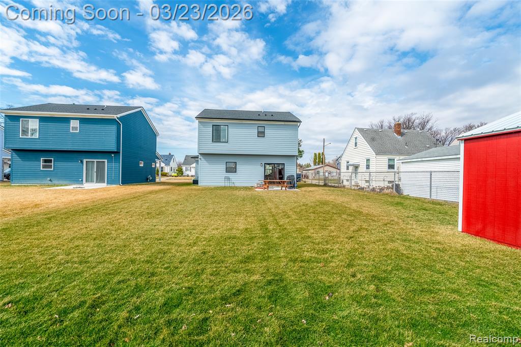 25800 Groveland, Roseville, MI 48066 — Photo 7