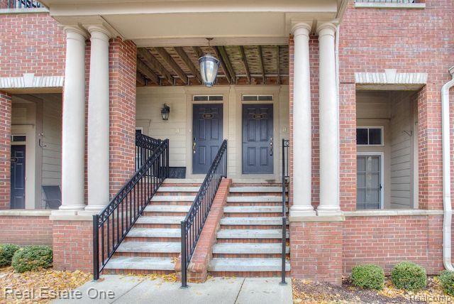 3986 Forester Boulevard, Auburn Hills, MI 48326 — Photo 3