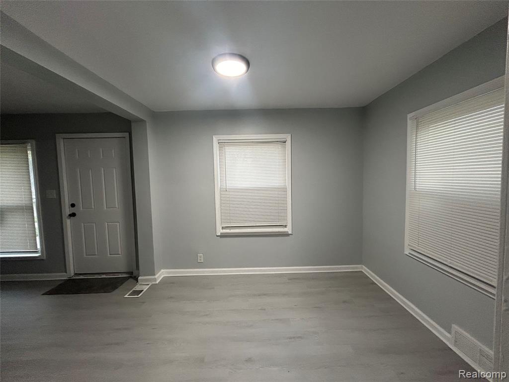 3693 Somerset Avenue, Detroit, MI, 48224