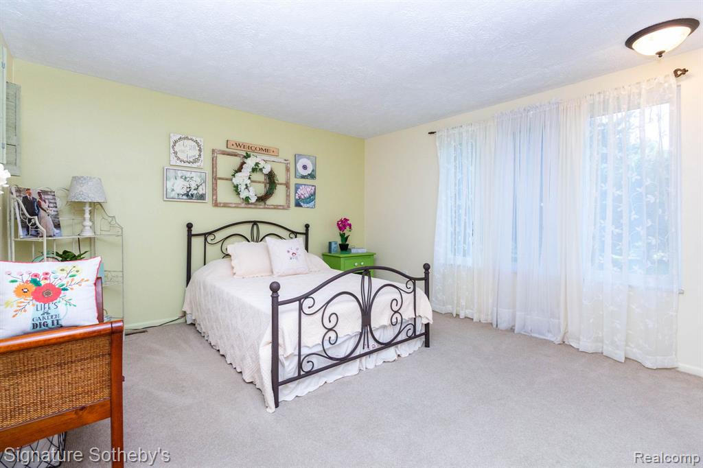 4086 Cherry Garden Drive, Commerce Twp, MI 48382 — Photo 24