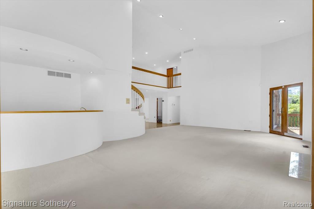 4156 Marlwood Drive, West Bloomfield, MI 48323 — Photo 4