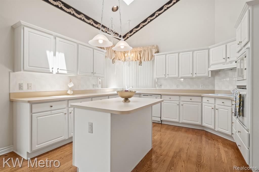 3953 Lake Forest Drive, Sterling Heights, MI 48314 — Photo 10