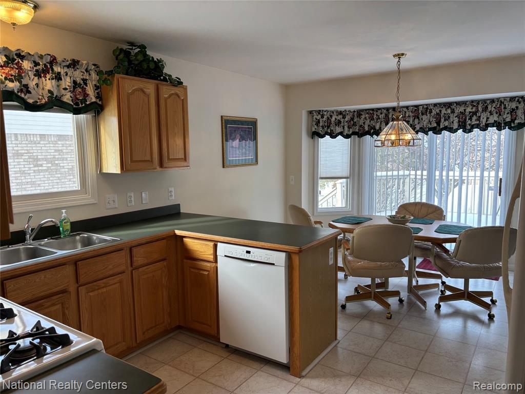 51 Mill Creek Avenue, Lapeer, MI 48446 — Photo 11