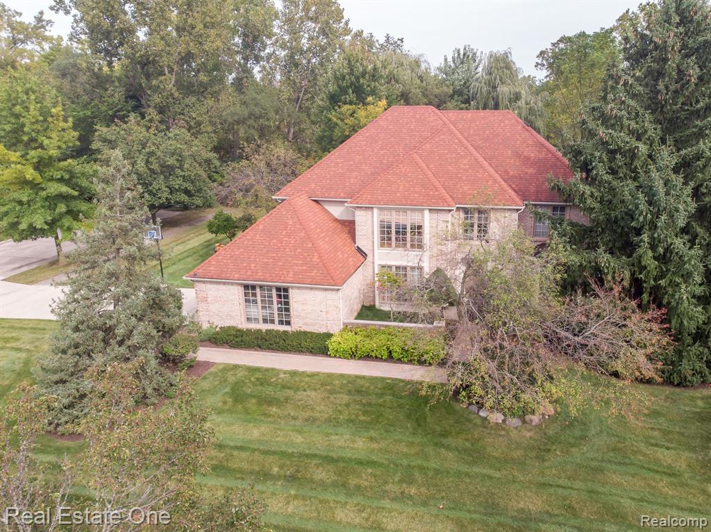 4088 PARKSTONE Court, Troy, MI 48098 — Photo 27