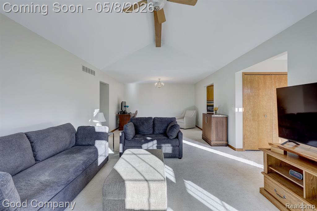 48390 Seawind Court, Utica, MI 48315 — Photo 8