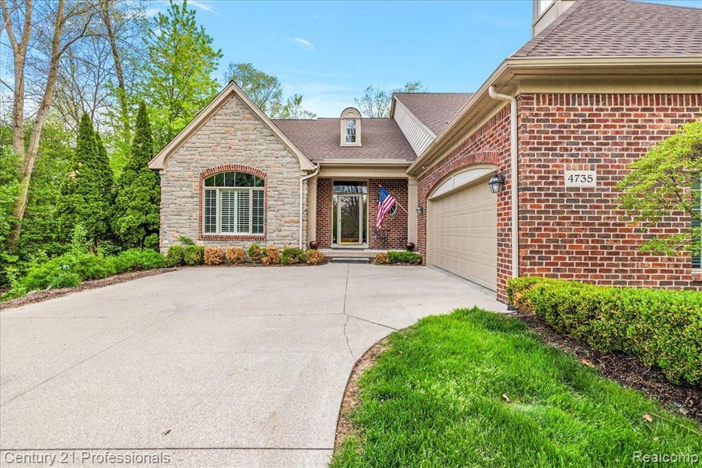 4735 OAKHURST RIDGE Road, Clarkston, MI 48348 — Photo 9