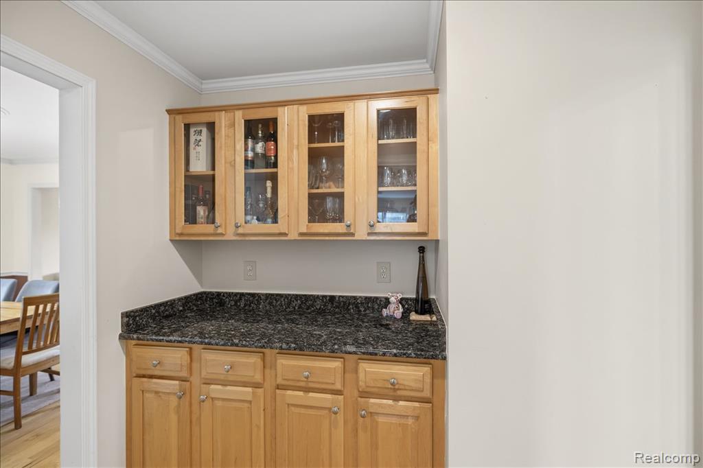 4471 S Castlewood Court, Auburn Hills, MI 48326 — Photo 17