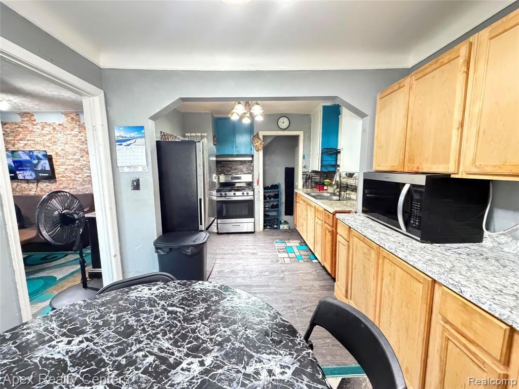 8113 Terry Street, Detroit, MI 48228 — Photo 12
