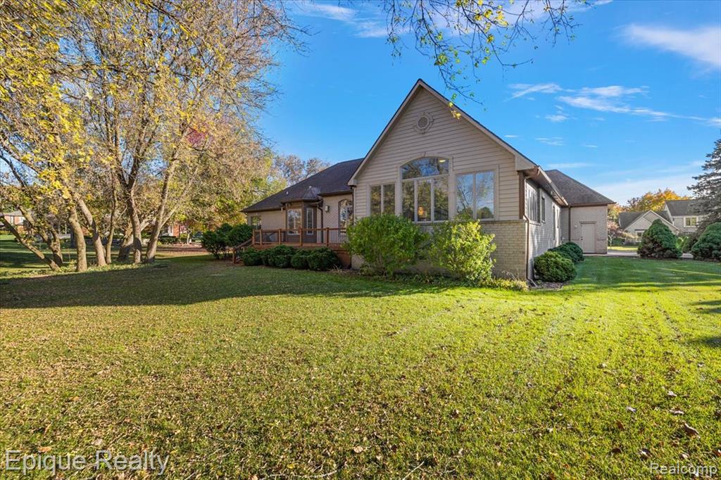 374 Oakbridge Drive, Oakland, MI 48306 — Photo 67