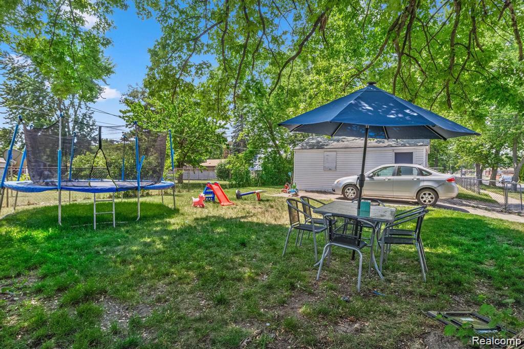 6763 N Gulley Road, Dearborn Heights, MI 48127 — Photo 26