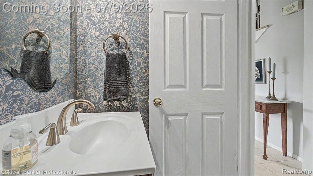 8731 Paulina Drive, Sterling Heights, MI 48312 — Photo 33