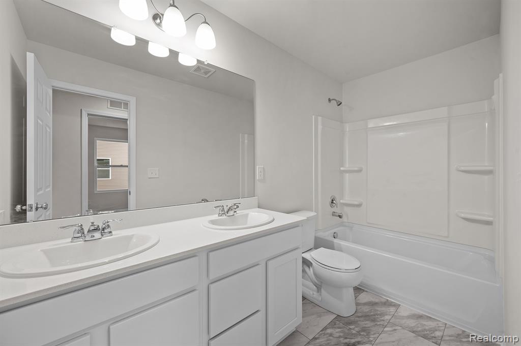 4254 Cedar Lane, Grand Blanc, MI 48439 — Photo 20