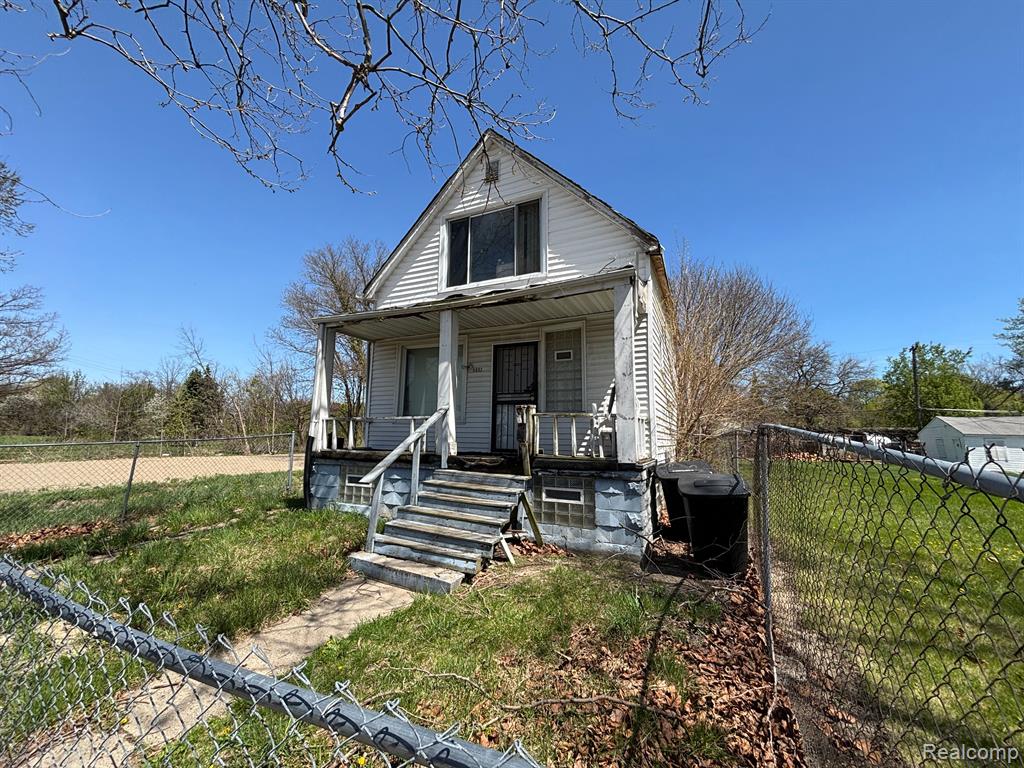 5572 CADILLAC Avenue, Detroit, MI 48213 — Photo 2