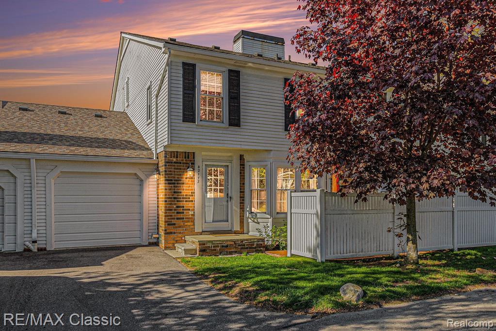 42173 OLD POND Circle, Plymouth, MI 48170 — Photo 2