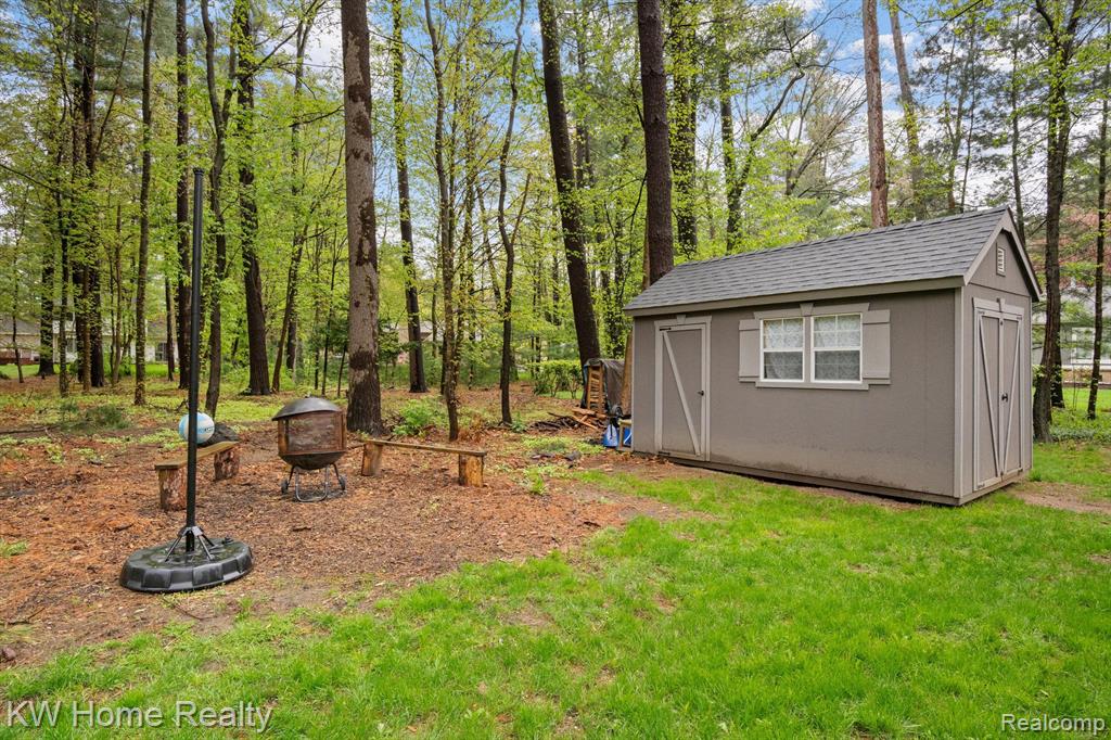 4143 EMERALD PINES Drive, Commerce Twp, MI 48390 — Photo 57