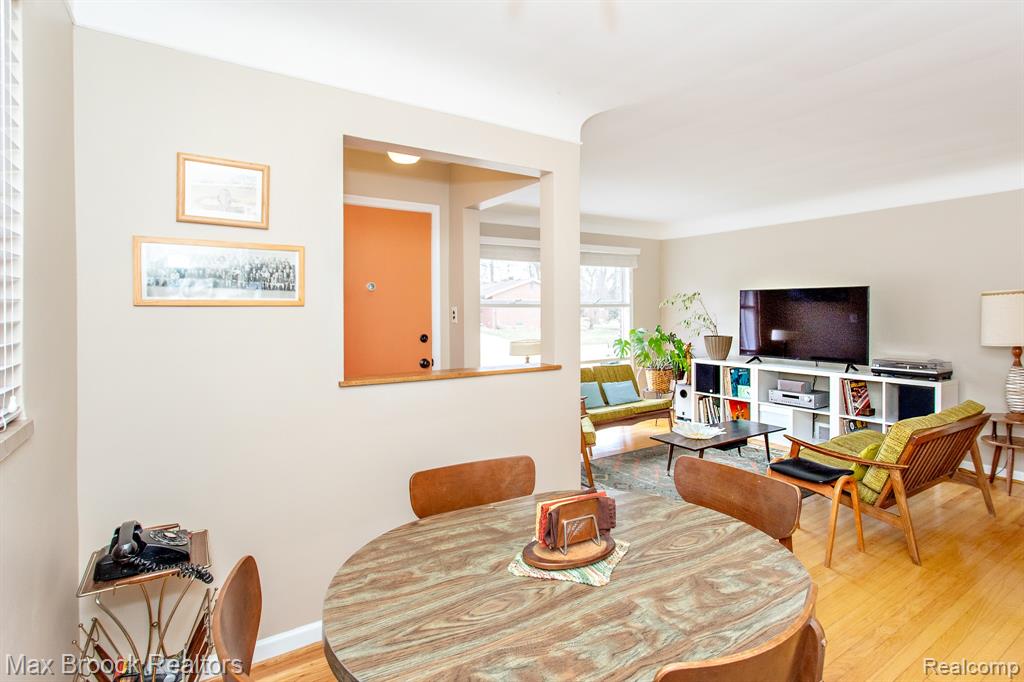 24460 Rosewood Street, Oak Park, MI 48237 — Photo 12