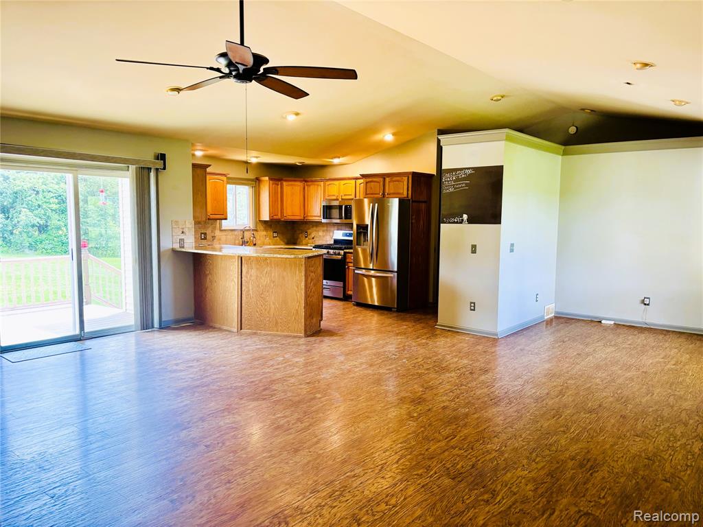 5422 Brown City Road, Brown, MI 48416 — Photo 17