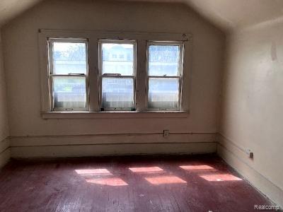 8827 E WARREN Avenue, Detroit, MI 48214 — Photo 8