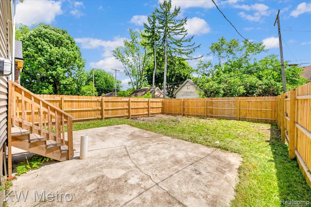 1685 Glynn Court, Detroit, MI 48206 — Photo 32