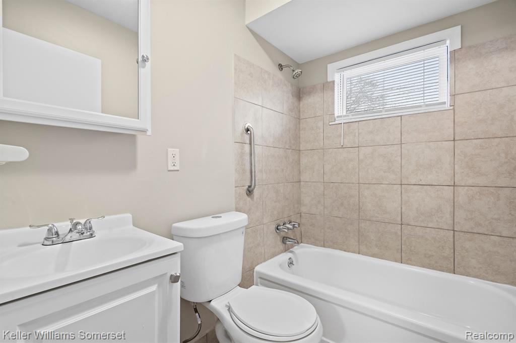7568 Dodge Avenue, Warren, MI 48091 — Photo 9