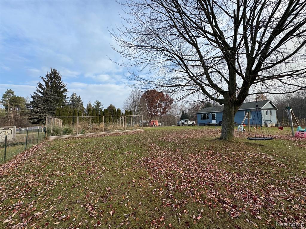 2608 N Lake Pleasant Road, Attica, MI 48412 — Photo 18