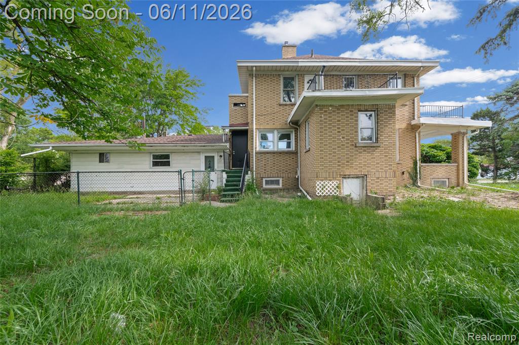 21855 Schoenherr Road, Warren, MI 48089 — Photo 32