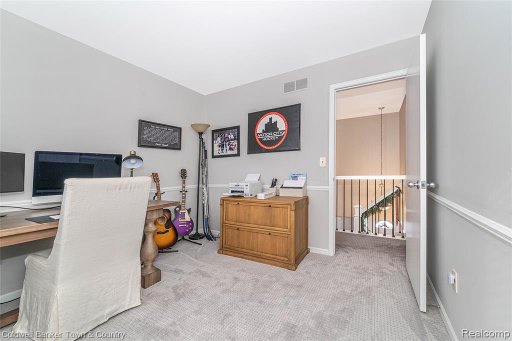 539 Dorchester Way, Milford, MI 48381 — Photo 40