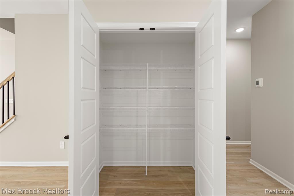 43091 Atwood Avenue 48 NE Atwood Avenue NE, 48, Novi, MI — Photo 32