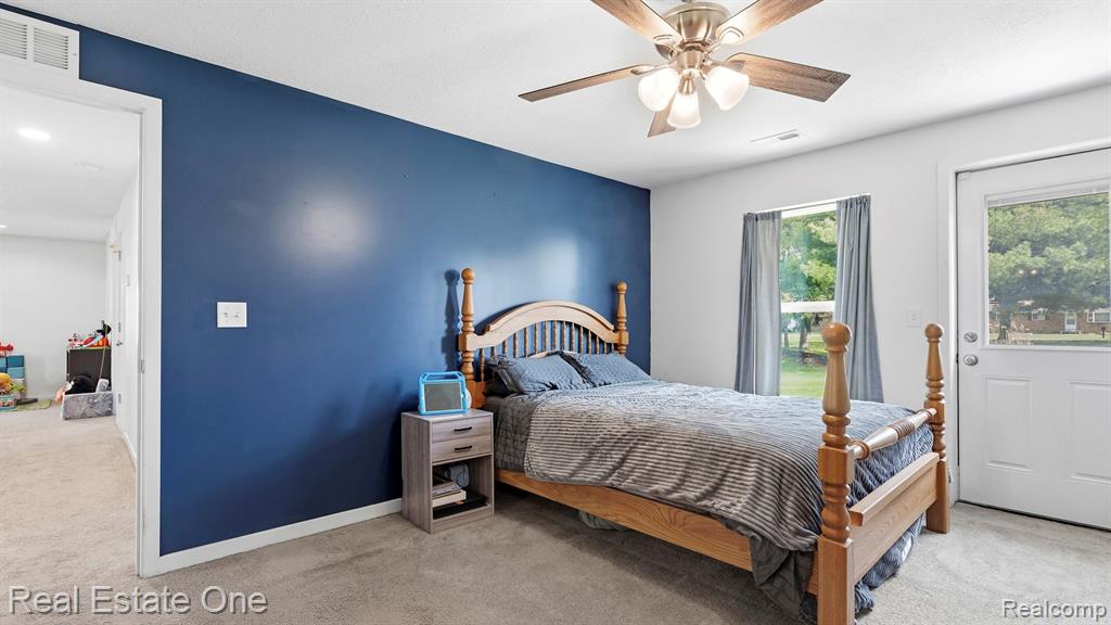15586 Pine Street, Monroe, MI 48161 — Photo 17