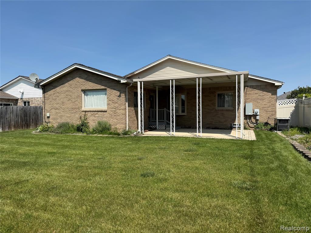 7411 N Farmington Road, Westland, MI — Photo 27