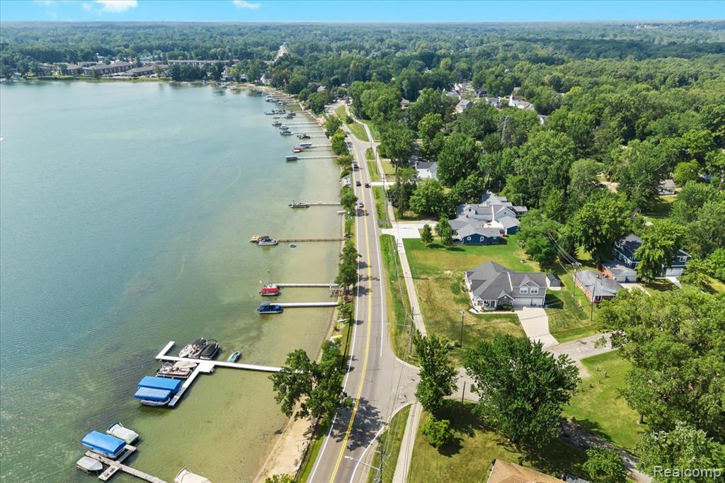 5375 Prentis Road, Waterford, MI 48327 — Photo 46