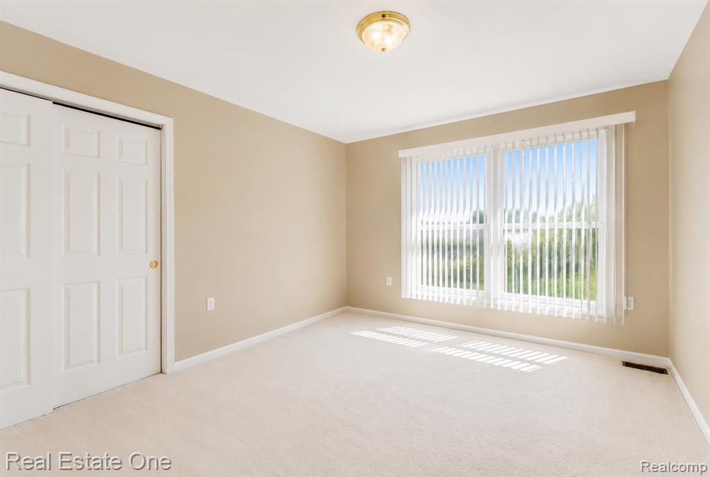 3622 Camden Court, Auburn Hills, MI 48326 — Photo 31