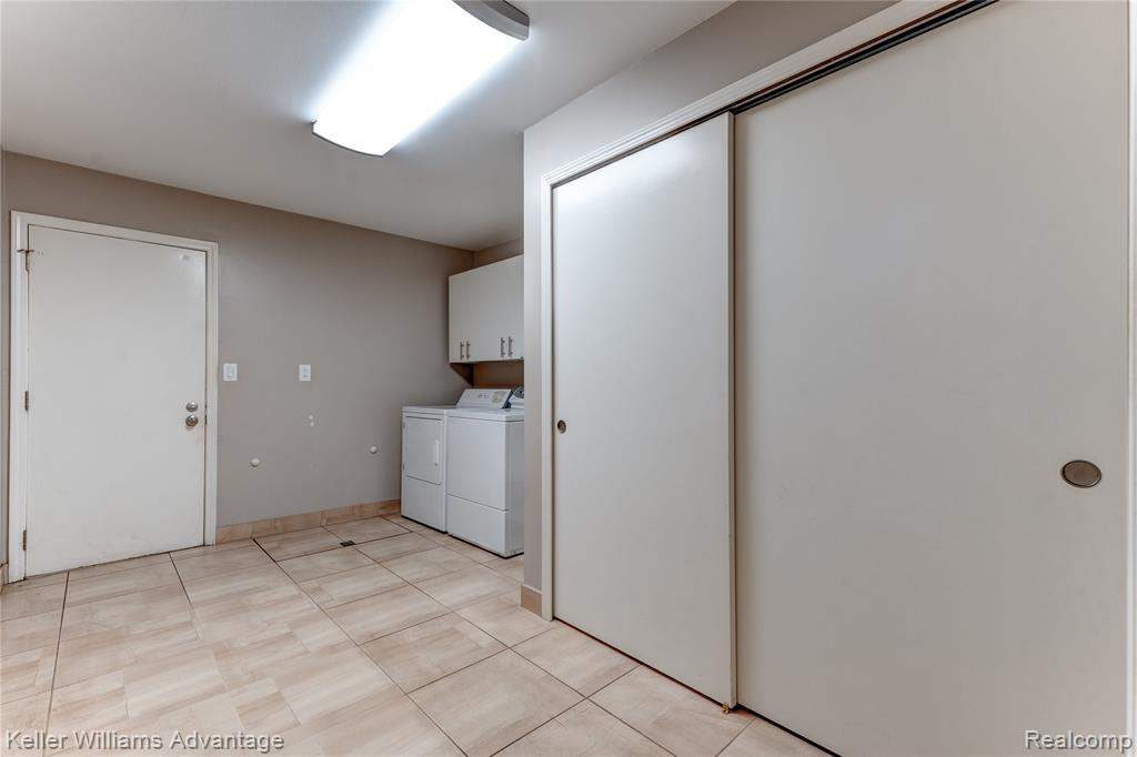 37132 Brentwood Circle, Farmington Hills, MI 48331 — Photo 6