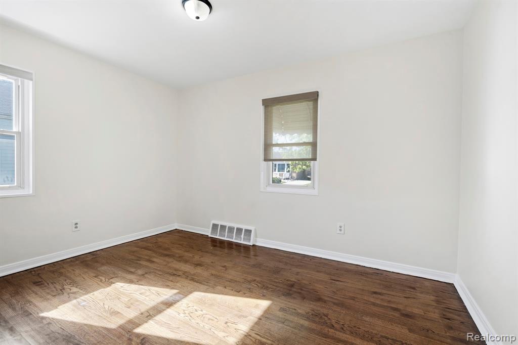 970 Champaign Road, Lincoln Park, MI 48146 — Photo 21