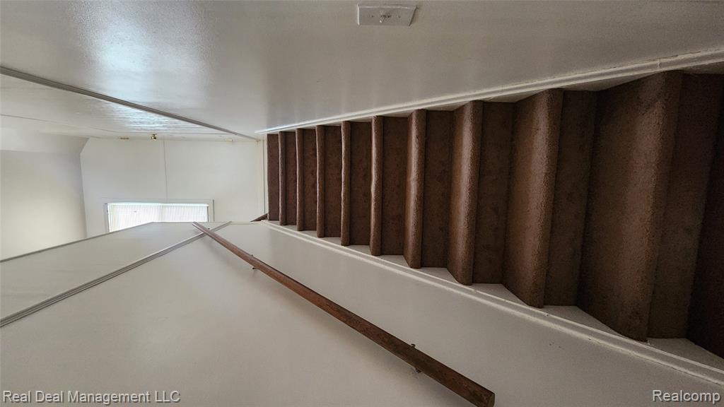 49 E Fairmount Avenue, Pontiac, MI 48340 — Photo 16