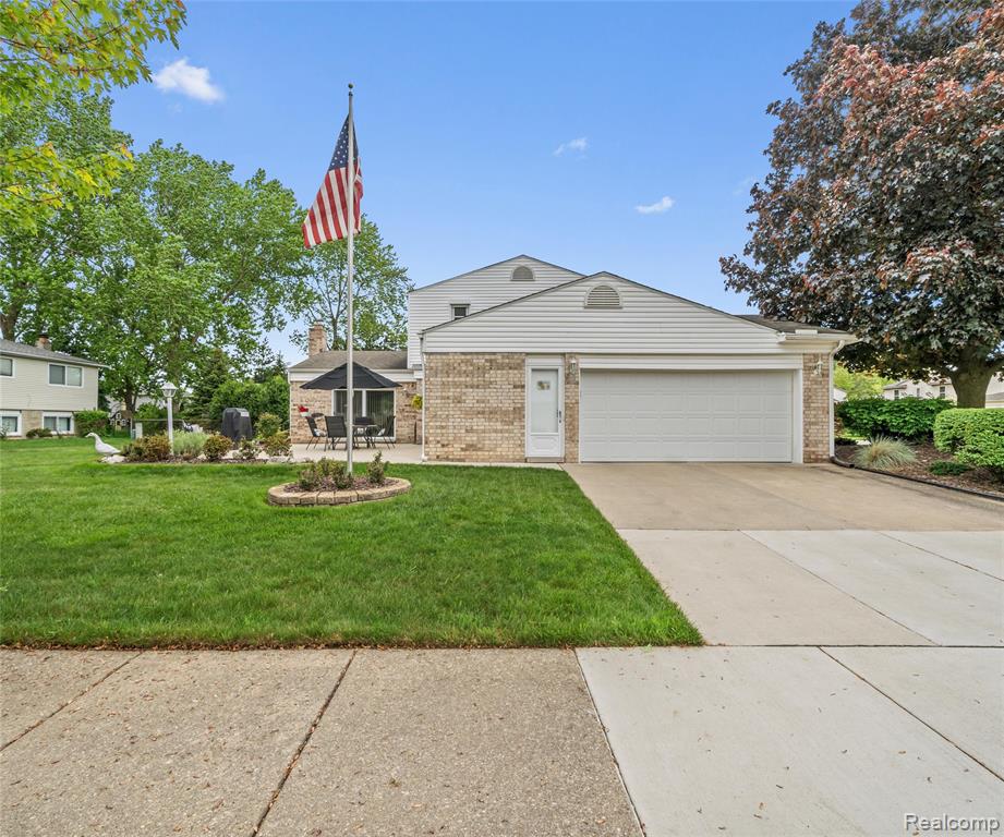 42736 BOULDEN Court, Canton, MI 48187 — Photo 13
