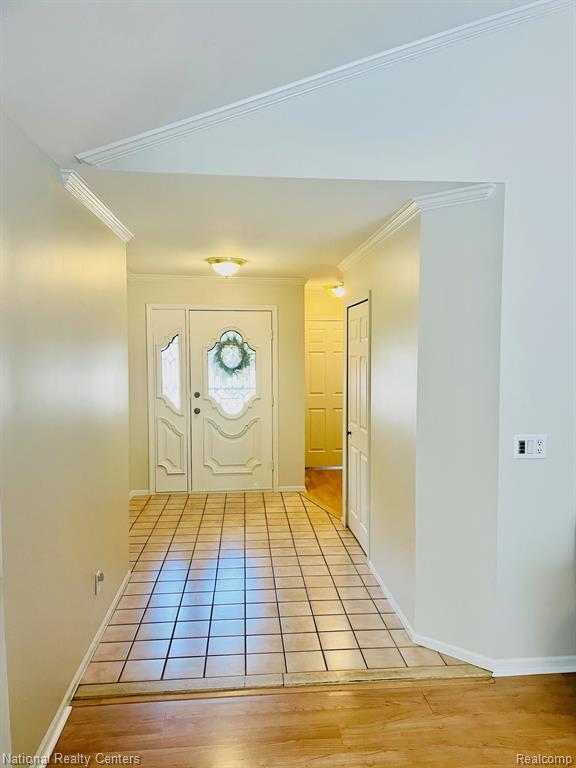 46369 SPRINGHILL Drive, Shelby Twp, MI 48317 — Photo 4